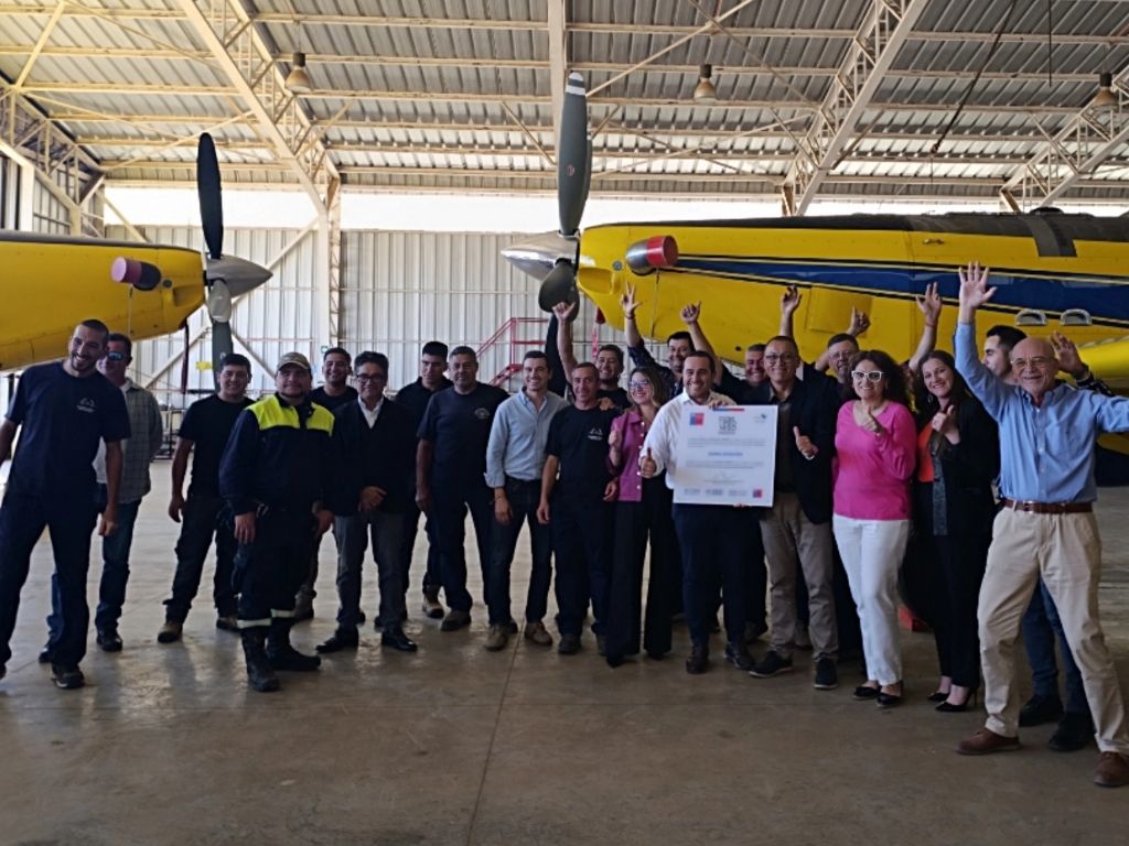 Entrega de reconocimiento de incorporación SAAMA Aviación.