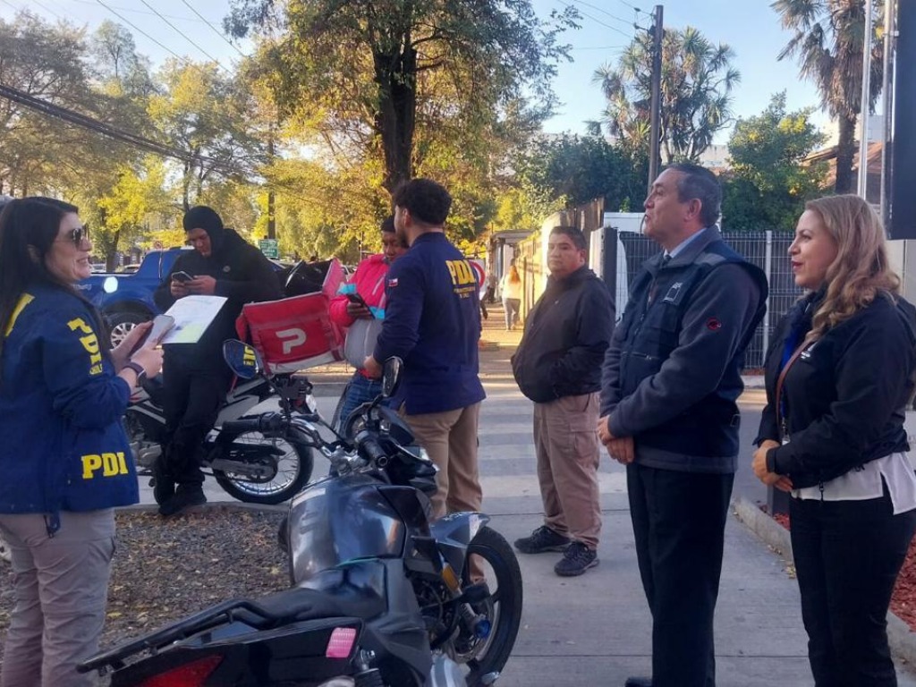 Chillán: Fiscalizan a personas en una parte de la ciudad