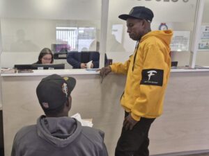 NNA operativo: imagen donde atienden a personas en el operativo NNA realizado en Coquimbo